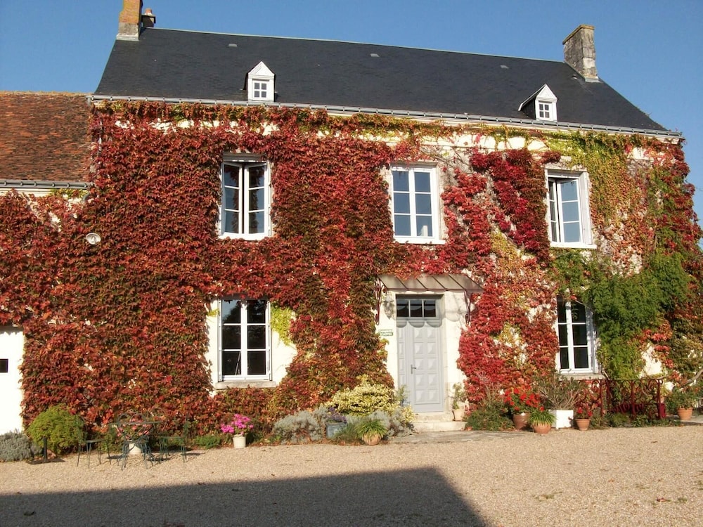 La Ferme des Berthiers view 3