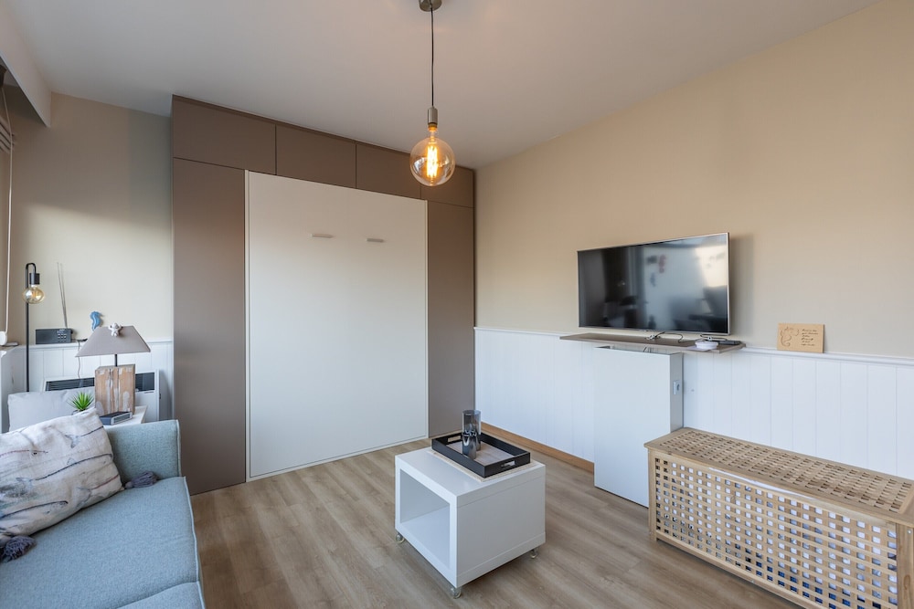 Penthouse Near Koksijde Beach