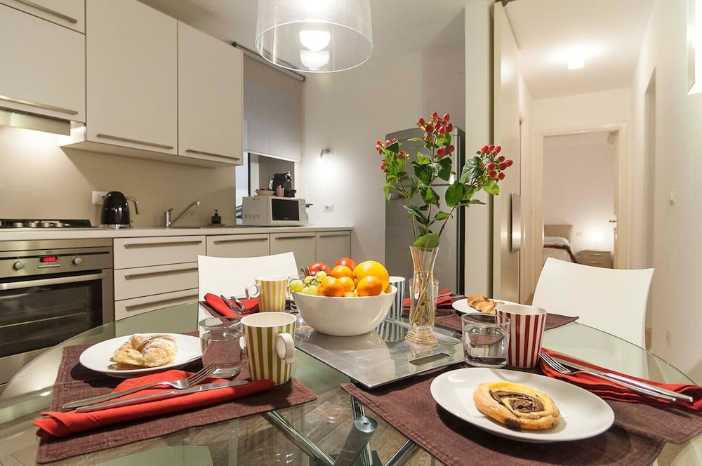 In Rome at Spanish Steps Classy Apartment With Modern Design in an Historic Palazzo