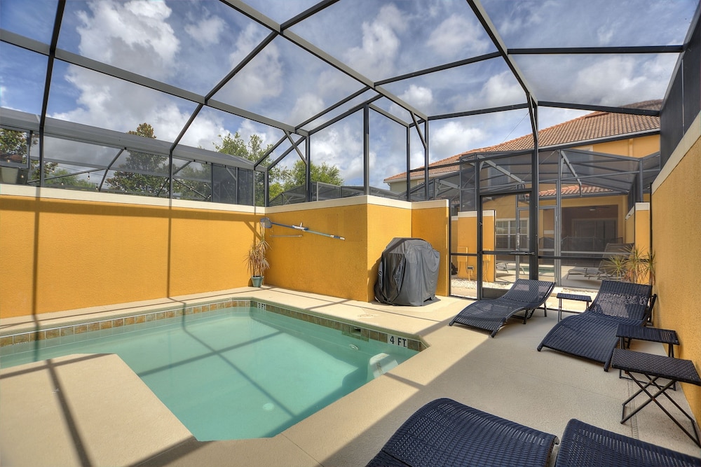 Sunny Paradise Retreat At Paradise Palms By Shine Villas 4 Bedroom Townhouse