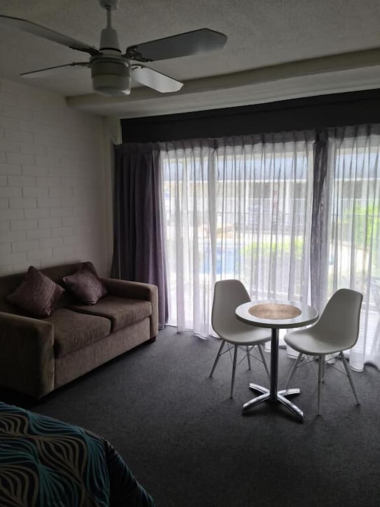 Dalby Manor Motor Inn