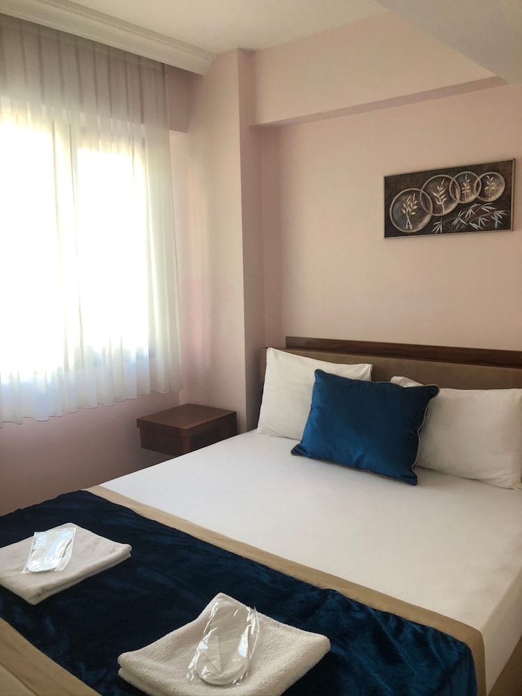 Bude Suit - Image 36