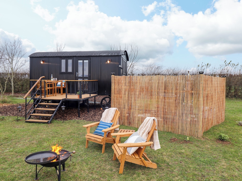 Shepherds Hut - Oak