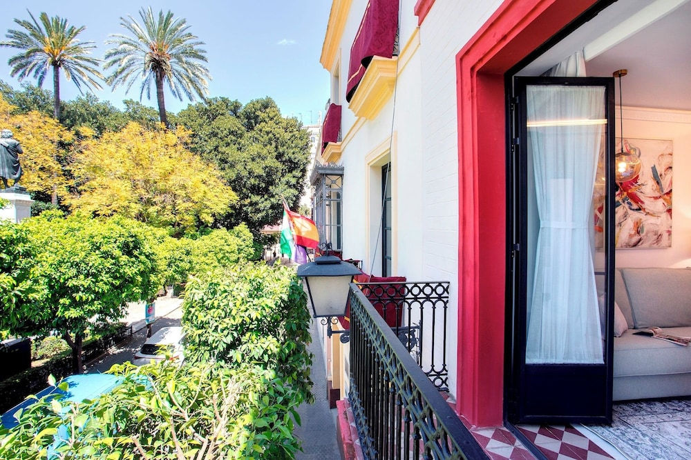 Exclusive Apartment in Seville.plaza del Museo 001