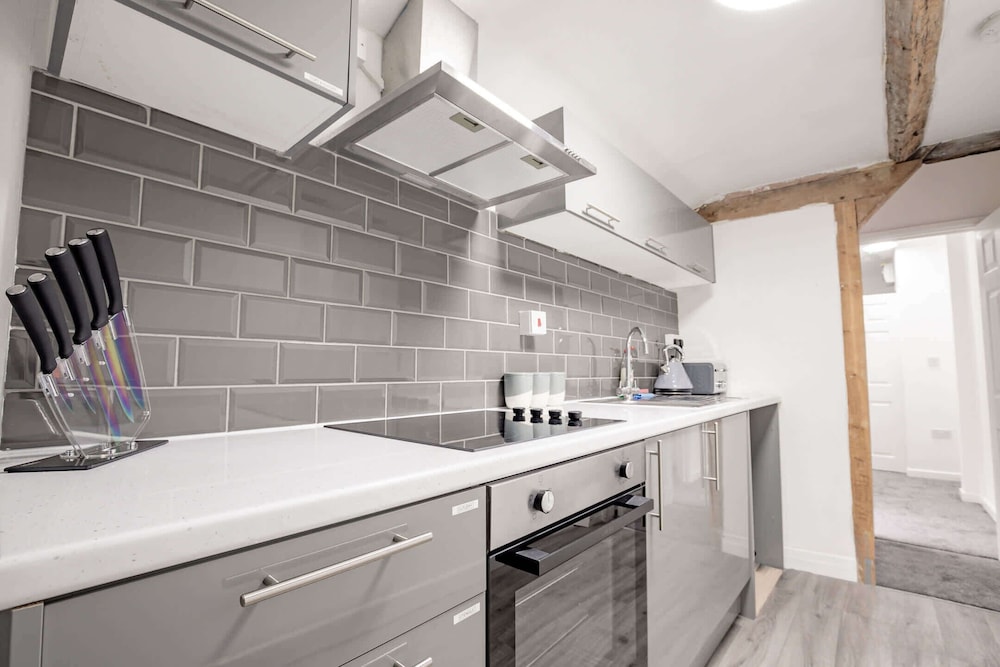 Host Stay New Street Dwelling