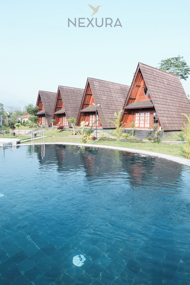 Jambu Klutuk Resort