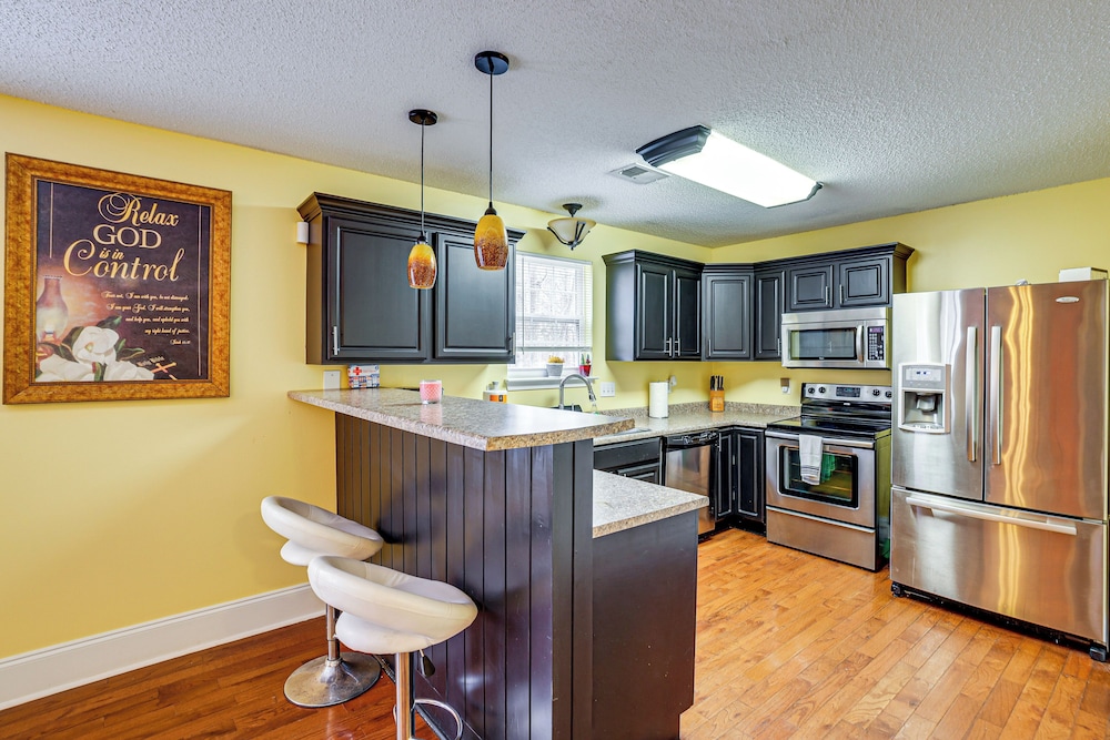 Wooded Trail On-site, Spacious Simpsonville Home