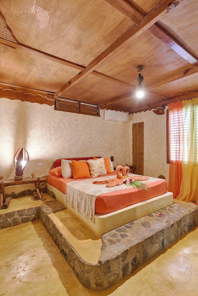 CHALET TROPICAL Hotel & Restaurant-Pizzeria