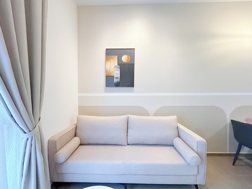 Mossaz by Manhattan Group