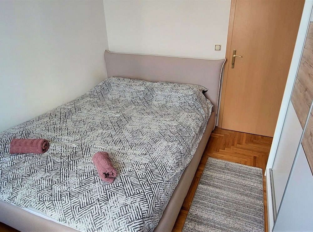 Exquisite Crikvenica Apartment With Balcony