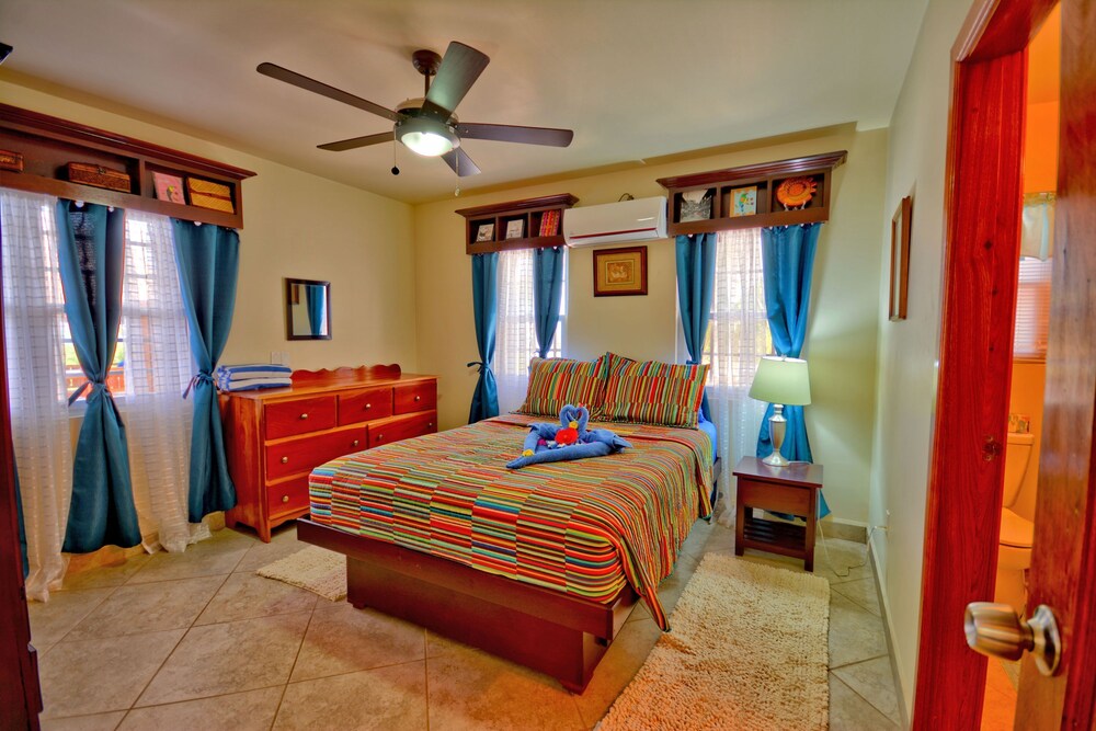 La Perla Azul Beach House