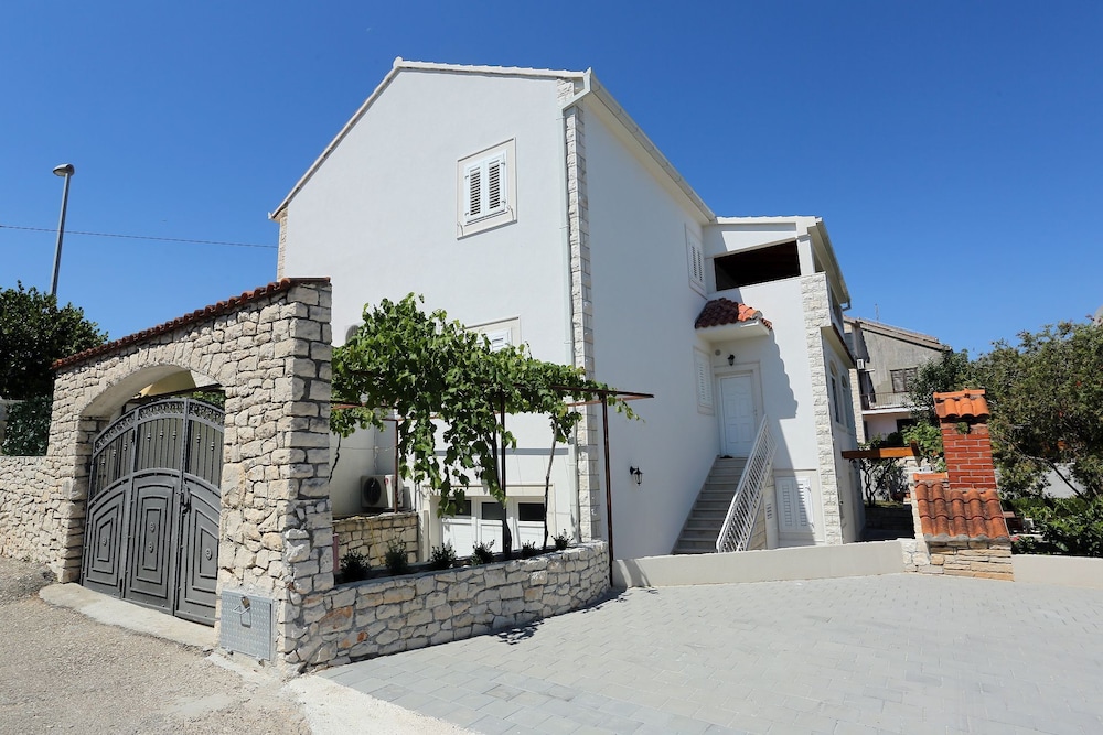 Photo 20