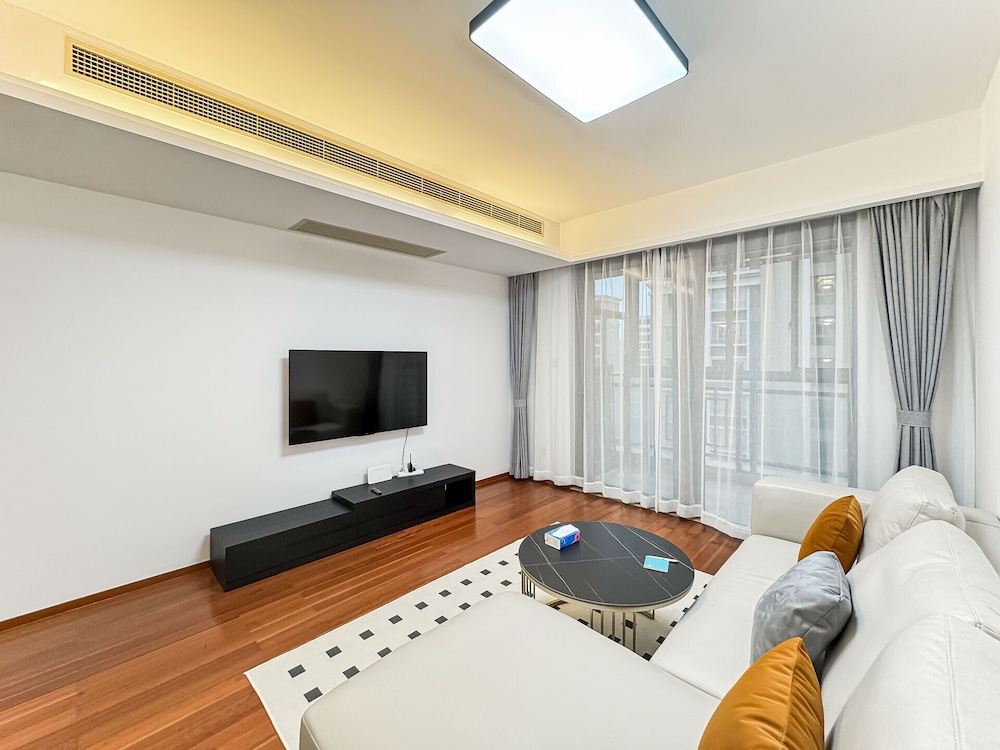 Tyms 3BR 2BA Apt Gubei CBD Near Line10