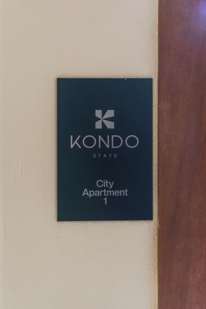 Kondo Stays - City Center Apartments