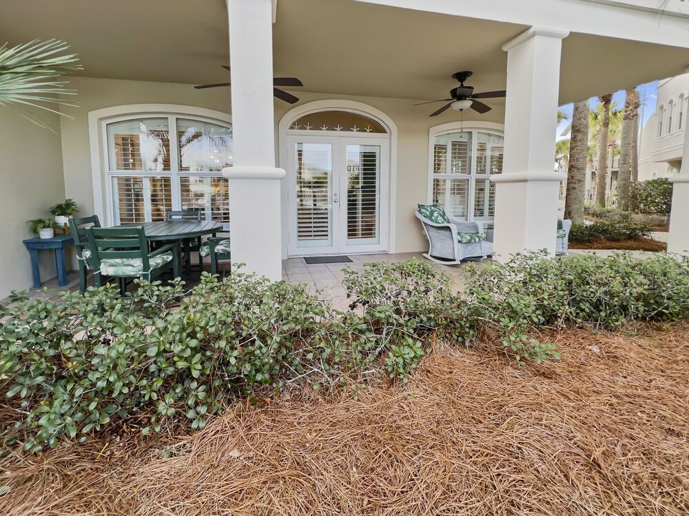 Lagoon Lounge 3 Bedroom Condo by RedAwning view 2