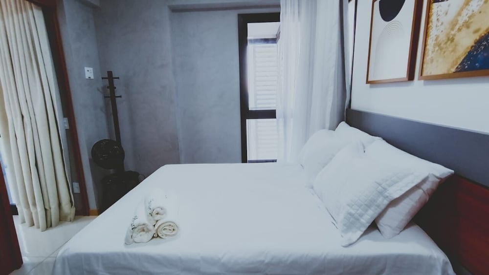 Convenience and Comfort 90m From Farol da Barra Beach - Hbas