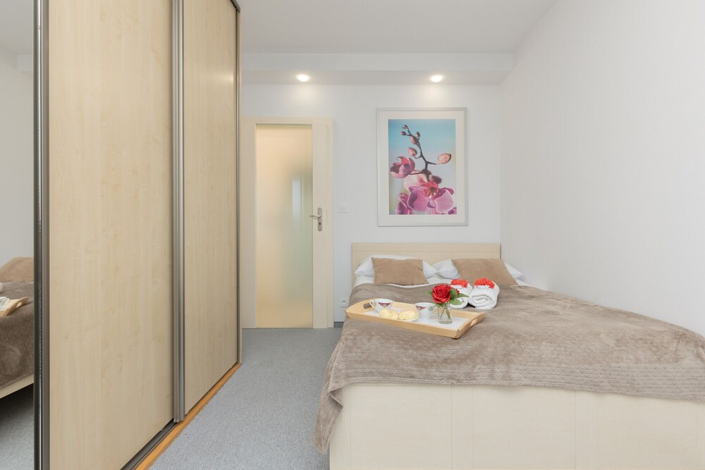Warsaw Ochota Korotyńskiego by Renters view 5