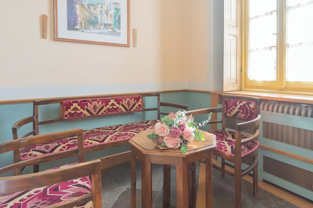 Villa Torre di Palanzo With Magnificent View by Rent all Como