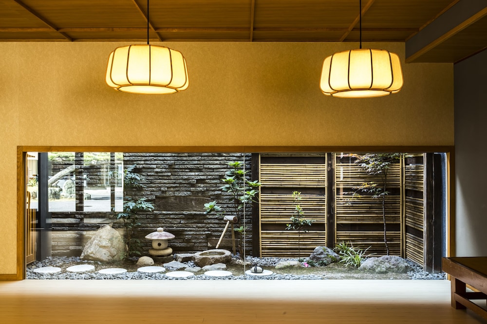 Wakamatsu Chita Hot Spring Resort