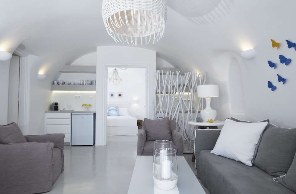 Olea Cave House