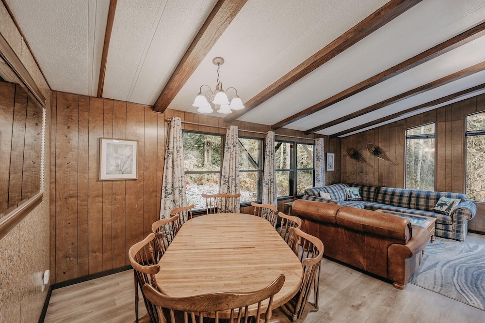 Welcome to The Baker House Retreat - The Ranch House and The Bunk House