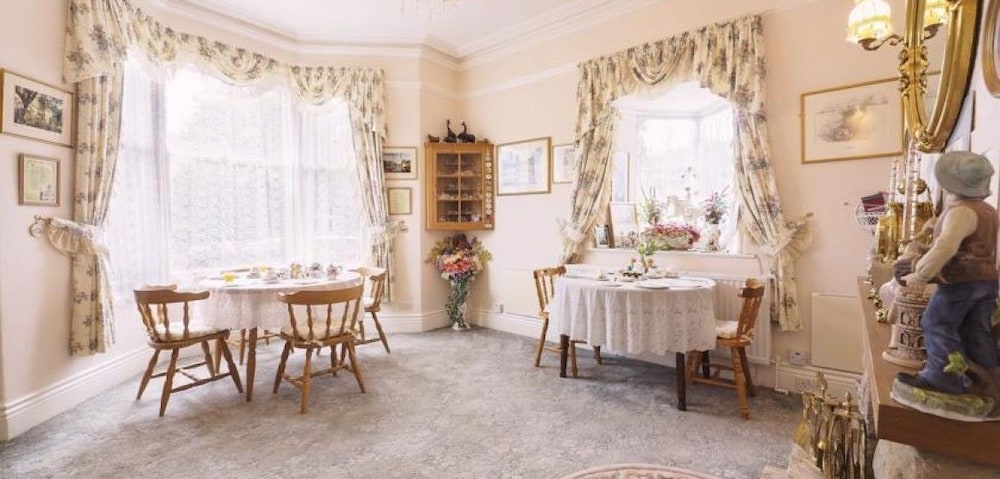 Braemar Guest House