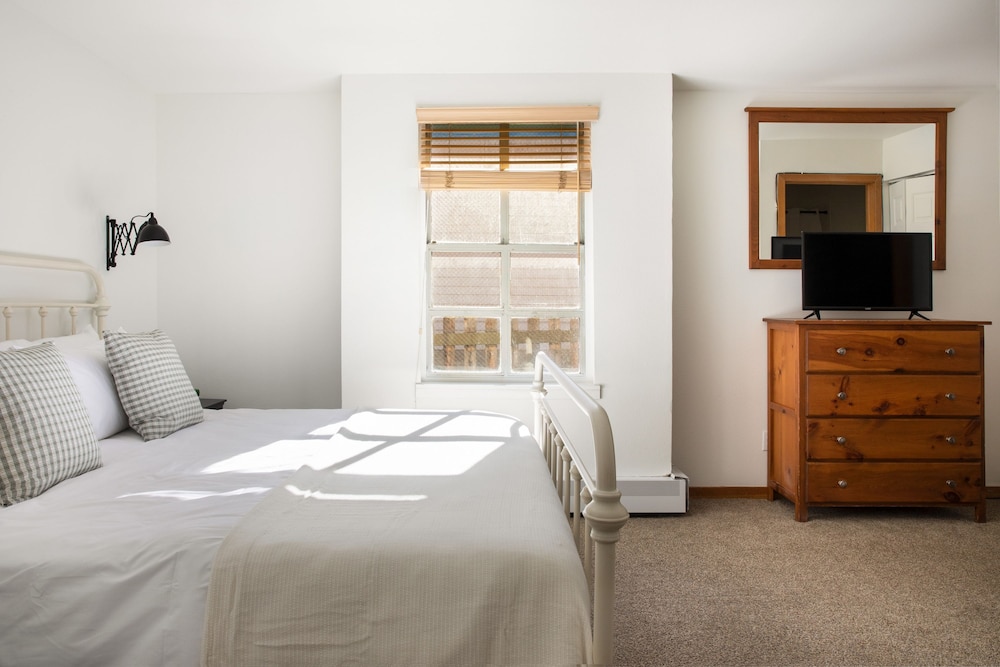 Holly by Avantstay In the Heart of Breckenridge w Hot Tub Game Room Roof Top Patio