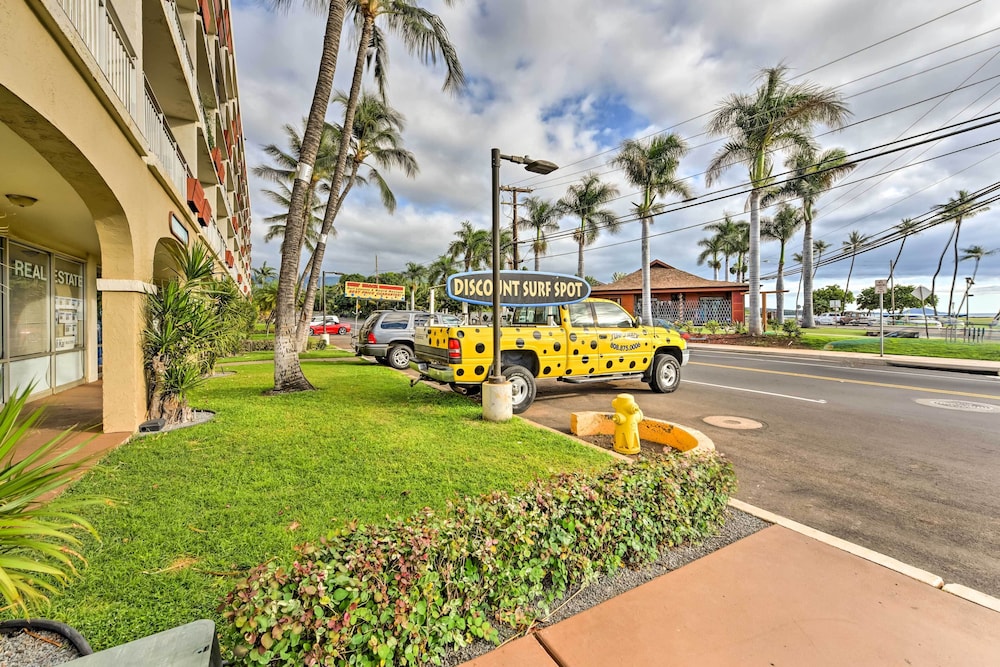 Condo w/ Private Lanai, Ocean View & On-site Pool!