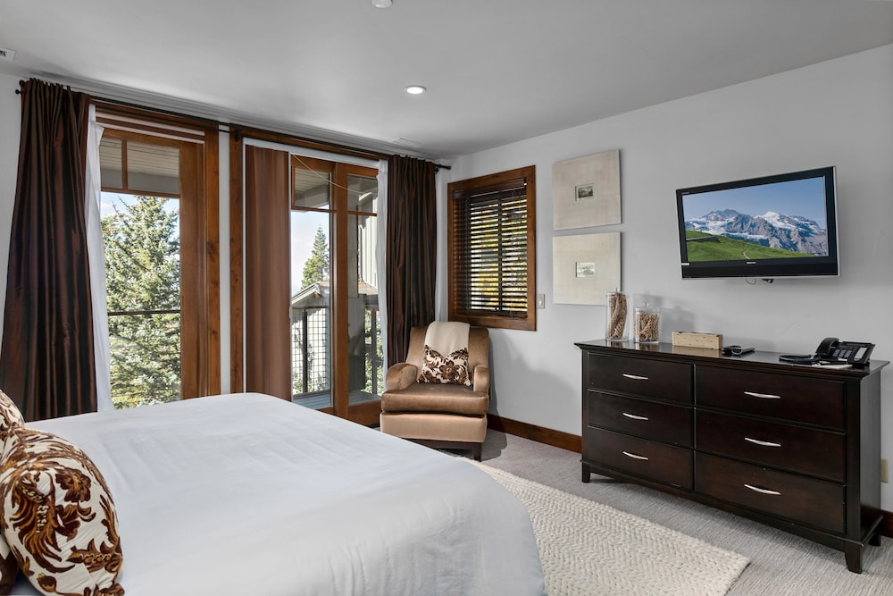 10 - Three Bedroom with Spa Stag Lodge 3 Condo