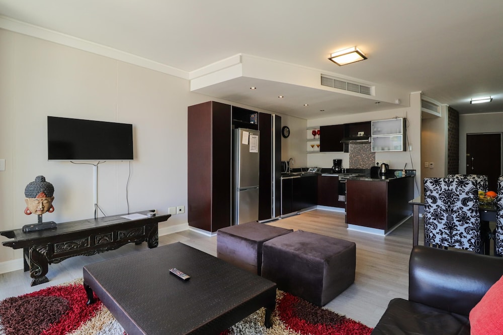 Rockwell Apartments by CTHA