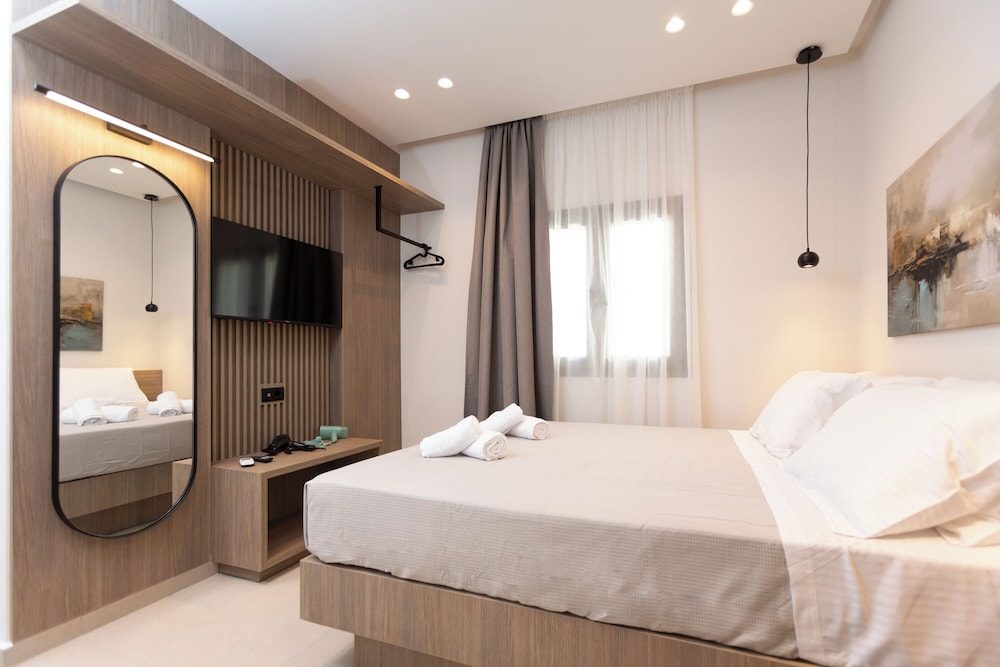 Armonia Seaview Suites