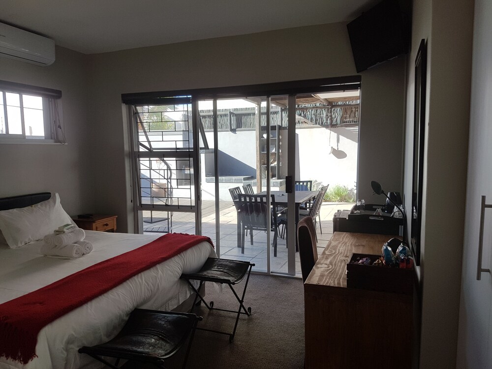 Melkbosch Guesthouse