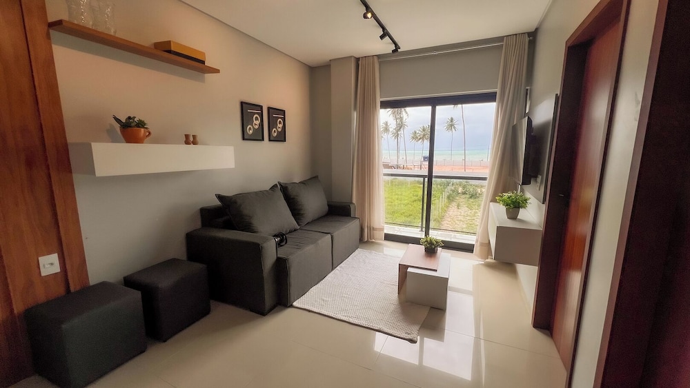 Apto Pet Friendly com Piscina a 100m da Orla