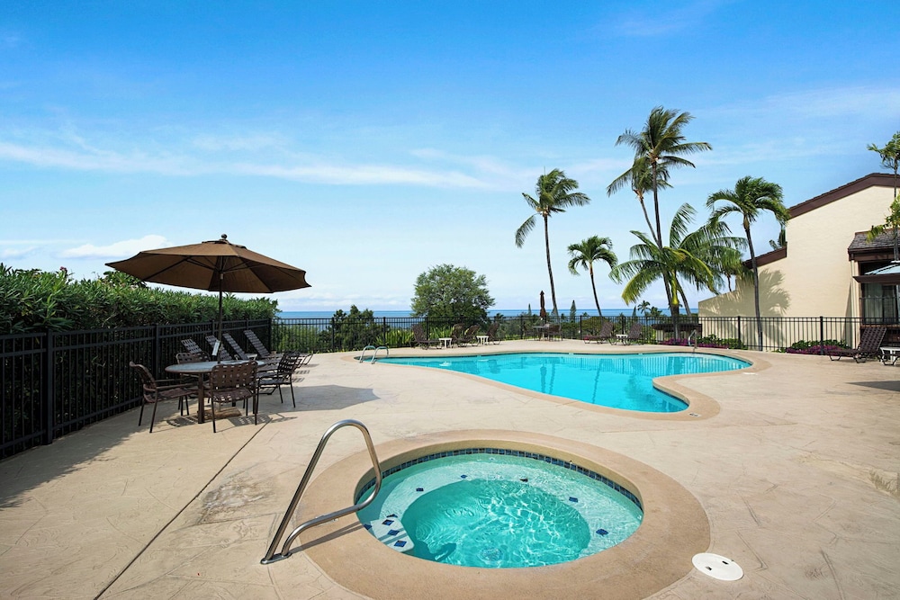 Great Ocean & Golf Views - 2 Bedrooms + Loft - Private Outdoor Patio - Vrkcv