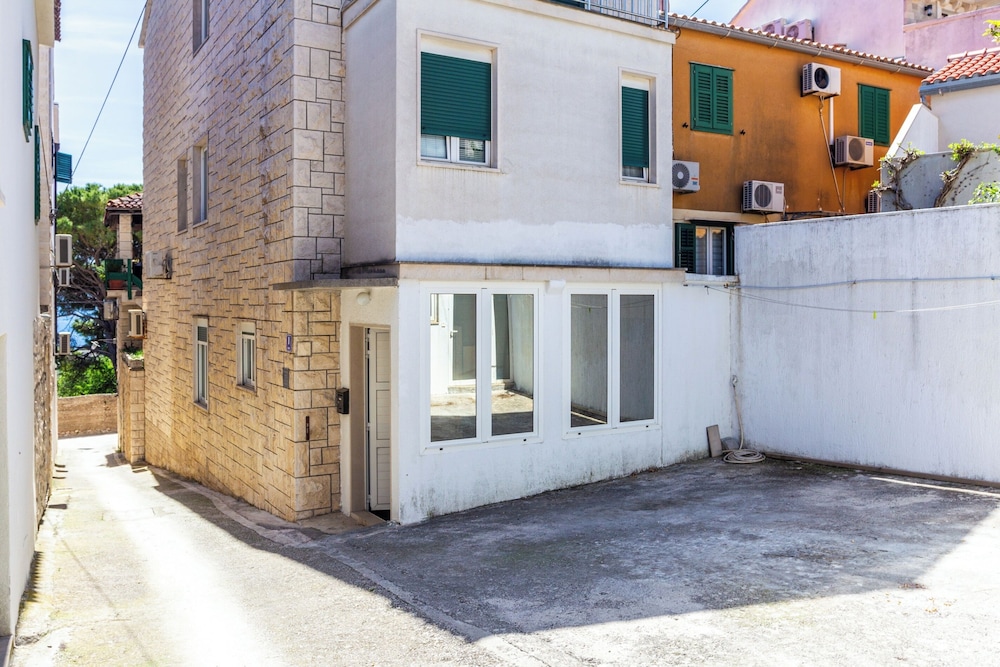 Stone House With two Balconies and the sea View