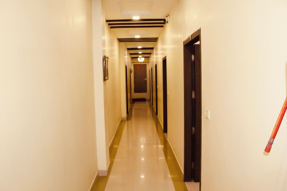 Sunshine Hotel