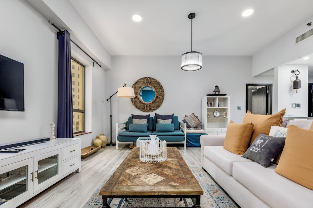 Maison Privee -Serene & Luxury Retreat in the Heart of JBR Beach