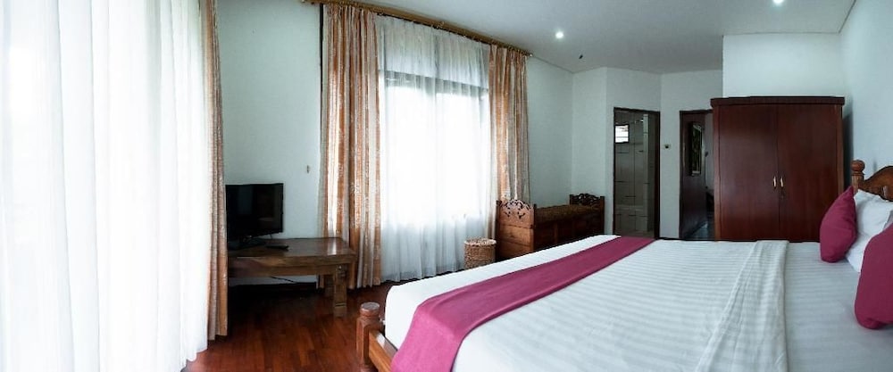 Villa Lovender Klub Bunga A14 view 2