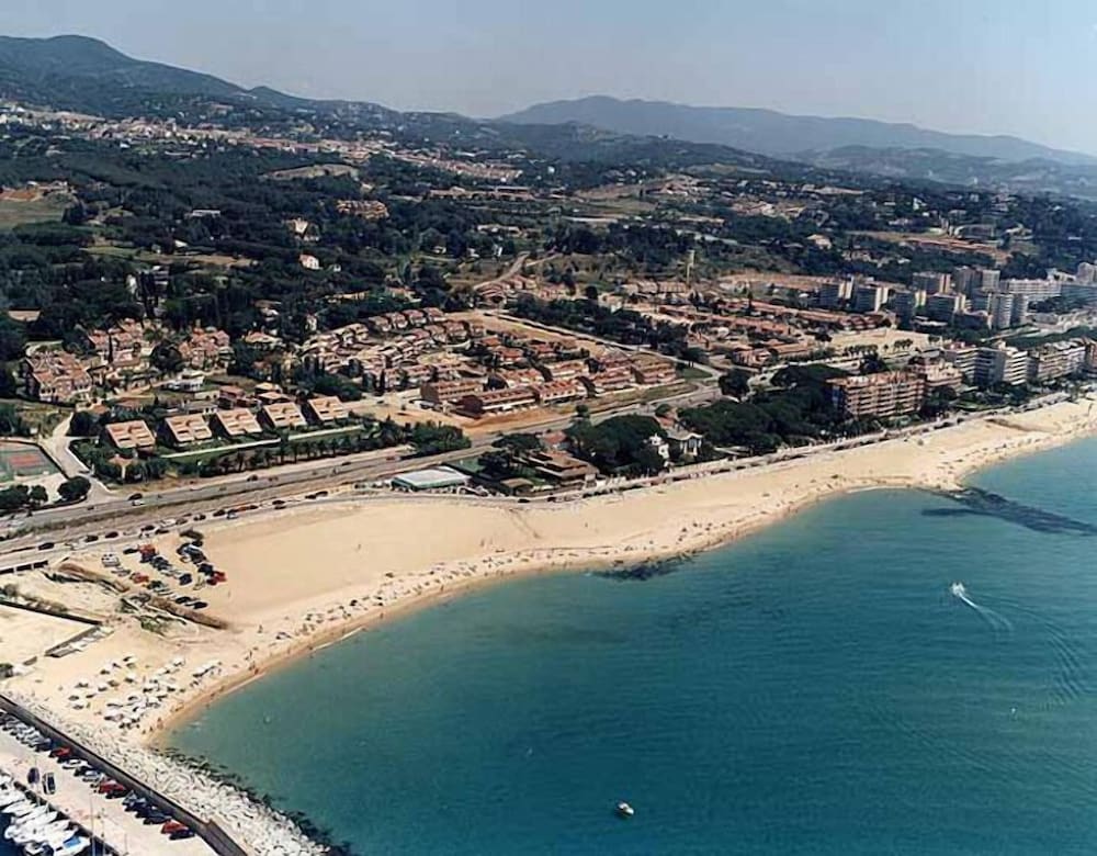 Apartamentos Llavaneras