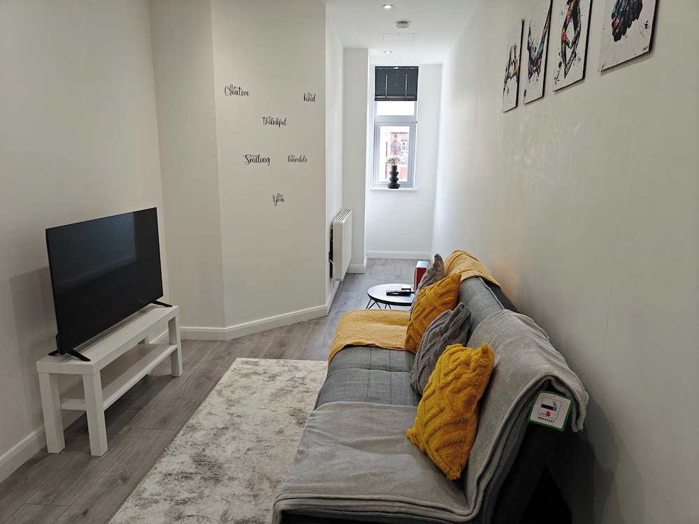 Modern 1Br Sleeps3 - City Centre Location