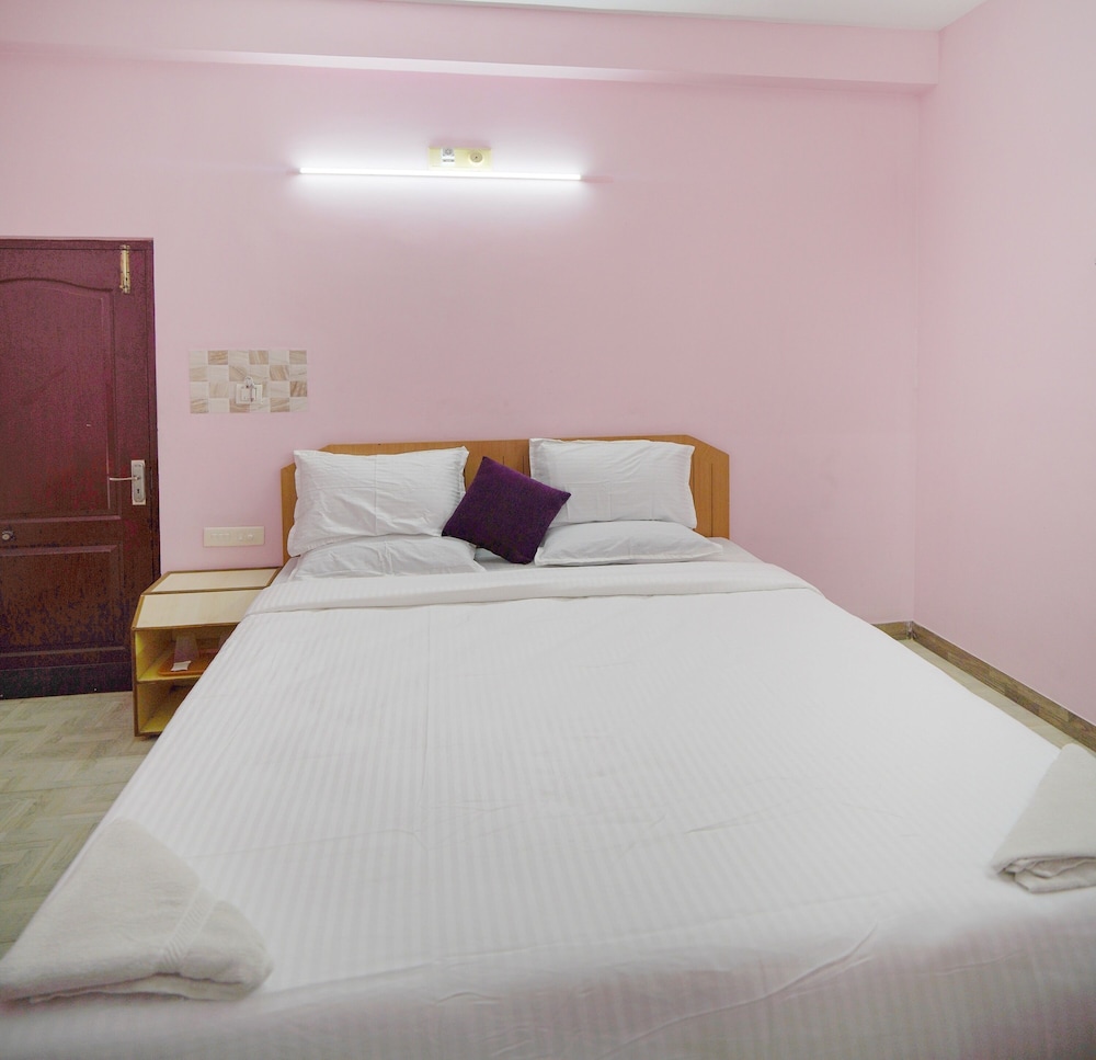 Maruthi Residency
