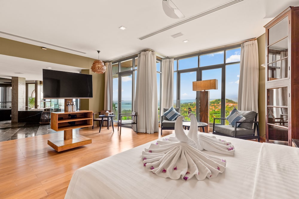 Villa Skyfall