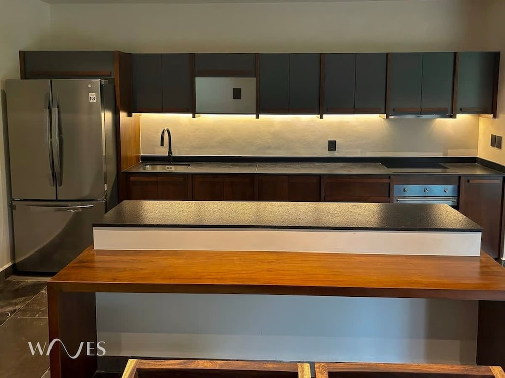 2BR w Private Pool Near the Beach Spacious Stay