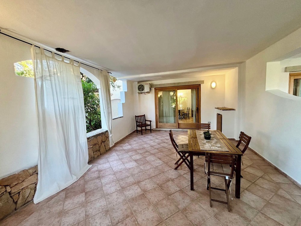 Residence with pool in Porto Rotondo
