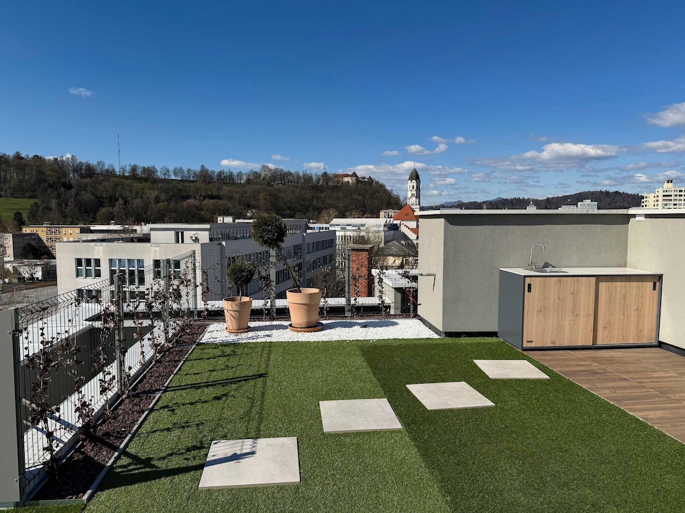 Skyline Penthouse Retreat Luxury in Ljubljana