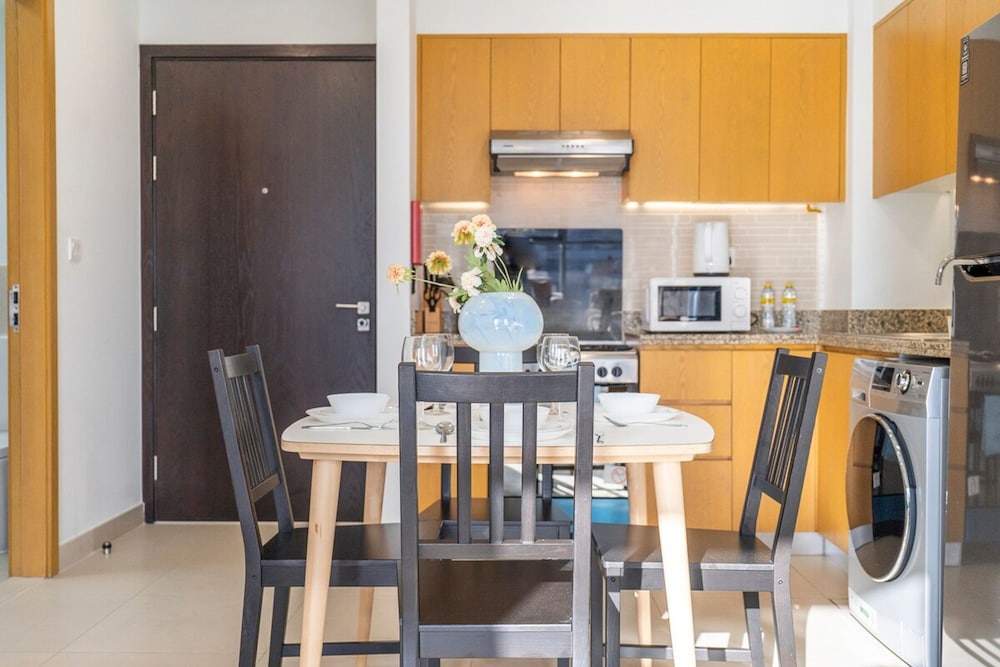Peaceful 1-bedroom Apartment for 4 in Downtown
