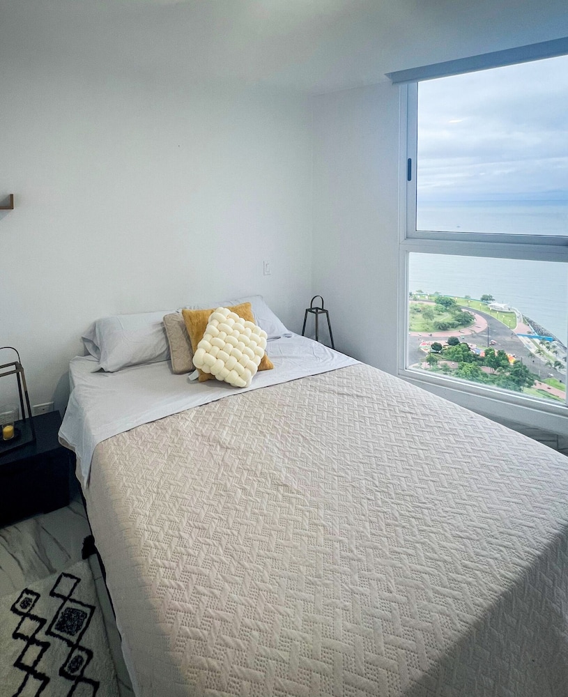Apartamento The Sands Panamá 2414