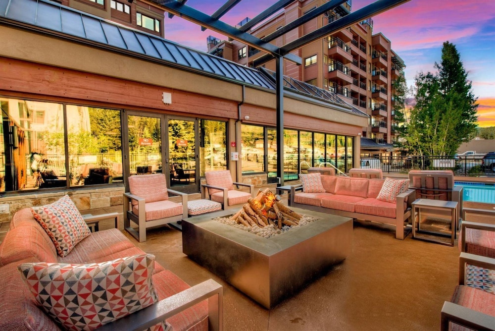 Ski-in/ski-out 2 Bedroom Condo at The Village at Breckenridge