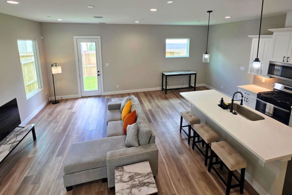 Comfy 3BR Mins to TMC NRG