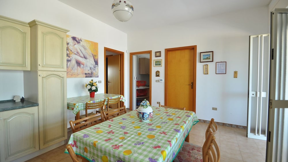 Villa Romano 9 Guests Torre Suda